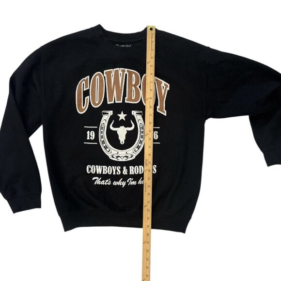 Women’s Popular Girl Graphic Crewneck Black Sweatshirt Cowboys & Rodeo Sz Med - Picture 5 of 5